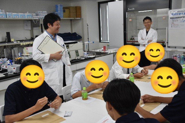 鵠沼高等学校 薬学部研究室インターン[写真]
